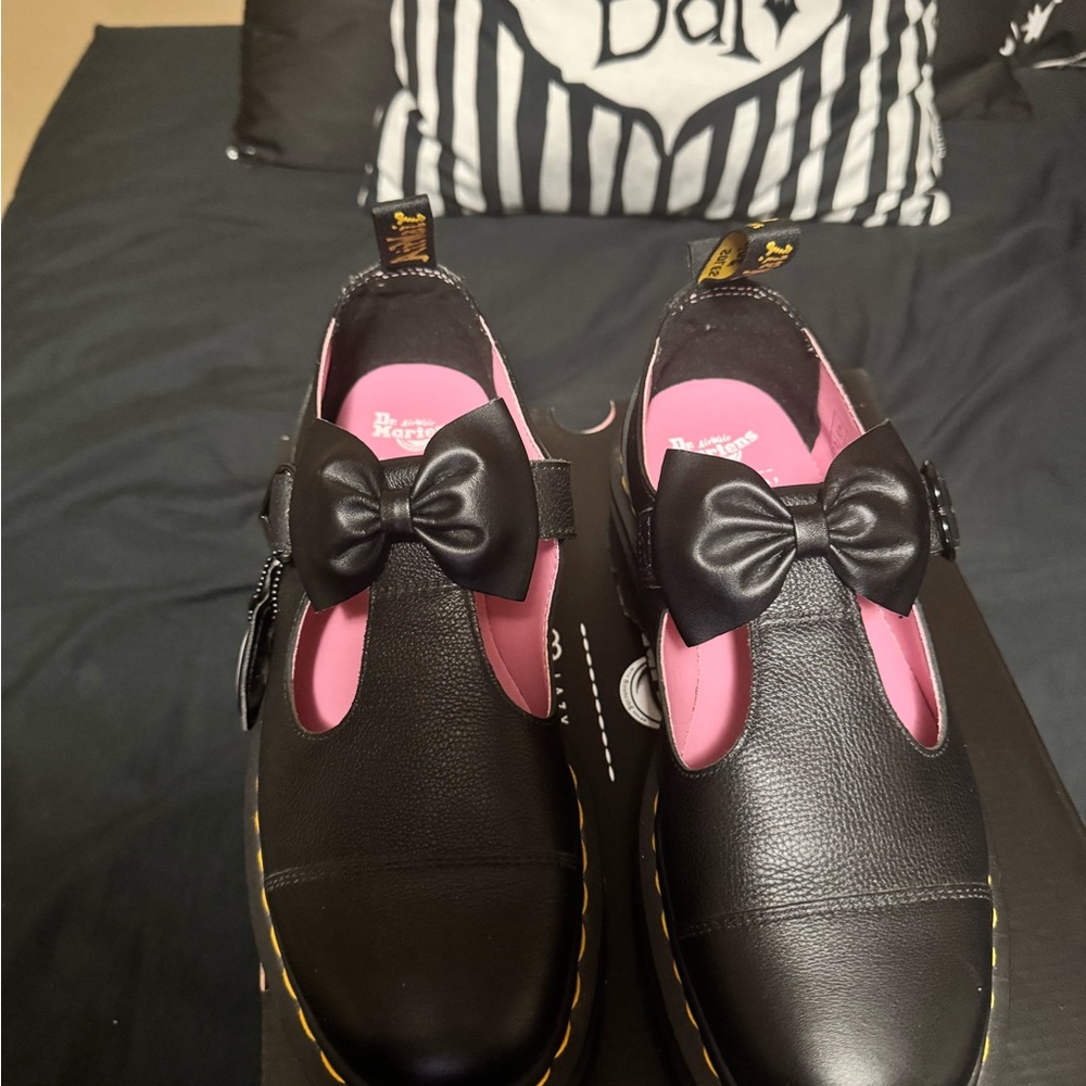 Dr. Martens Black and Pink Dress Shoes with Bow - Picture 3 of 7